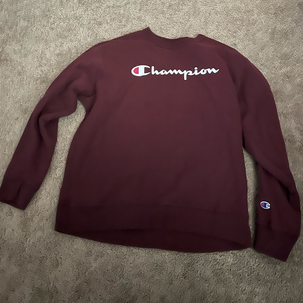 Mens champion crewneck.
